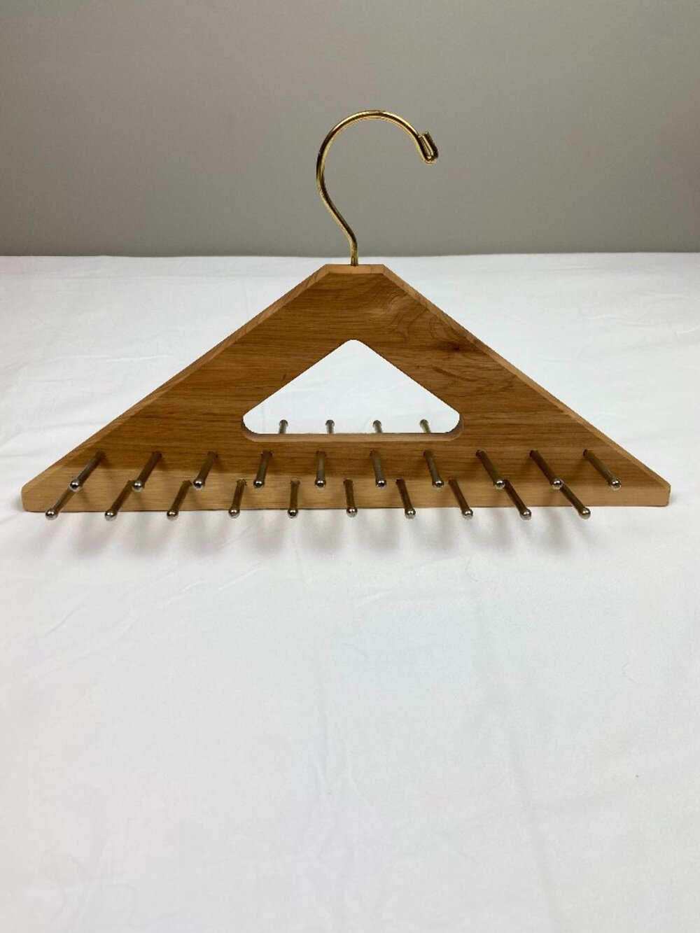 Cedar Tie & Belt Rack - Holds 40 Ties or Belts